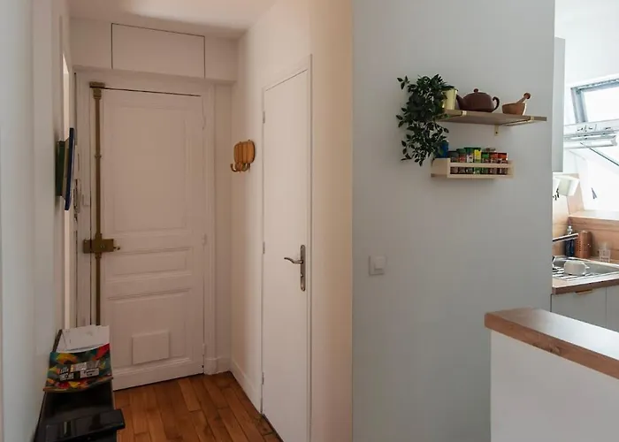 Welcome To * Париж